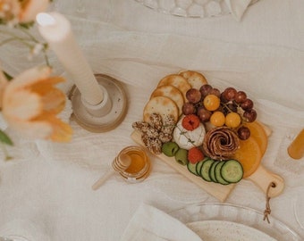 Natural Color - Mini Cheese Board, mini charcuterie board, Small Bread Board, Mini Artisan Cheese/Bread Board (wedding favor)