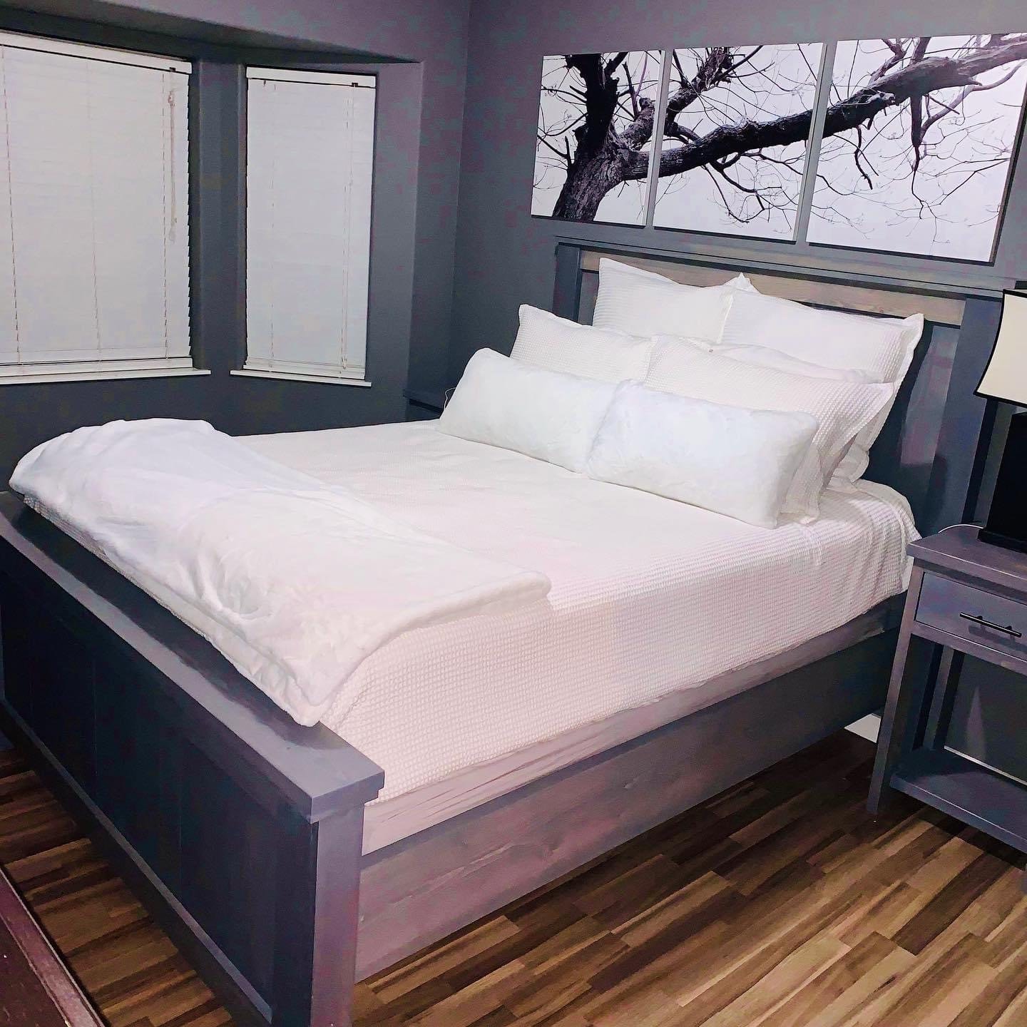 Full online farmhouse bed