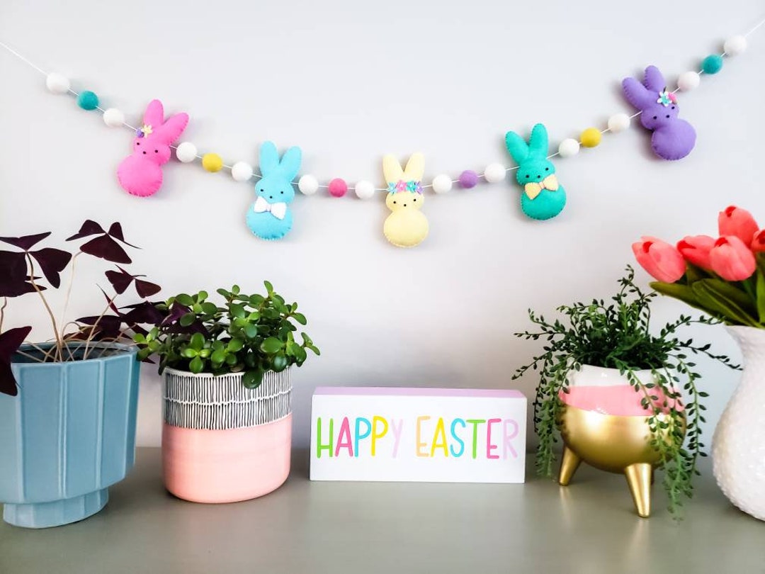 Fancy Easter Bunny Garland With Flowers, Felt Rabbit Banner for Easter ...