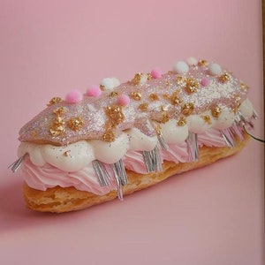 Dessert Wall Art, Pink Eclair Print, Glitter Pastry Poster, Bakery Kitchen Decor, Cute Food Wall Art, Printable Wall Art