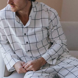 Classic Gridded Mens Set, Modern Mens Cotton Pajamas, Eco Friendly Men's Sleepwear, Modern Home Outfit for Him, Fathers Dat Gift Idea