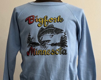 Bigfork Minnesota MN Fishing Sweatshirt 90s Itasca County Healthknit Size M