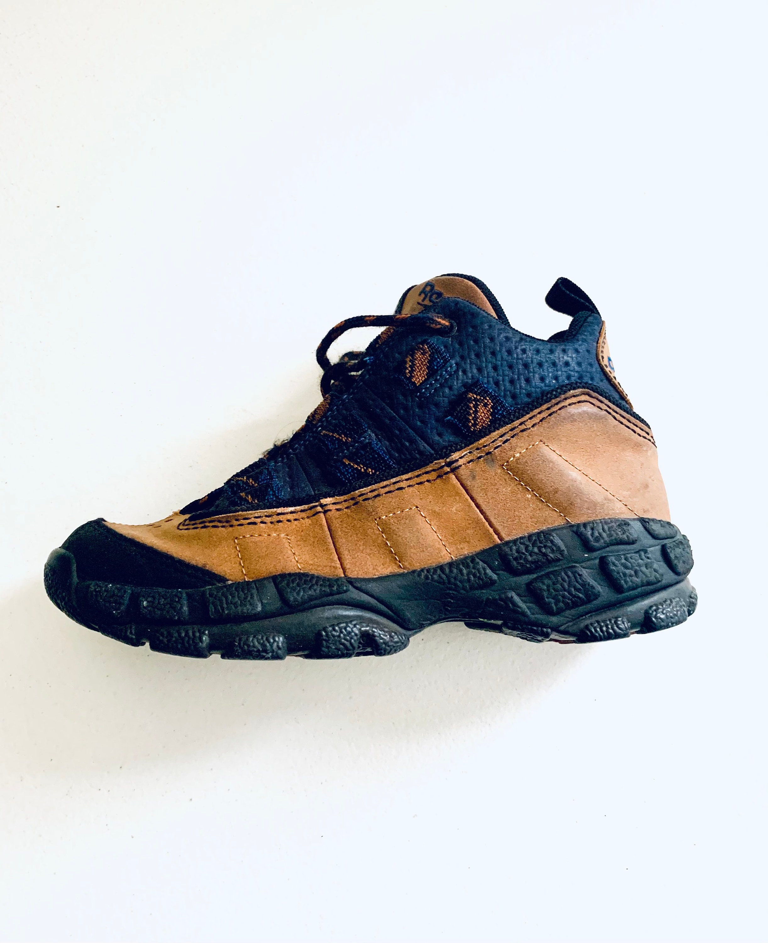 reebok hiking boots women's