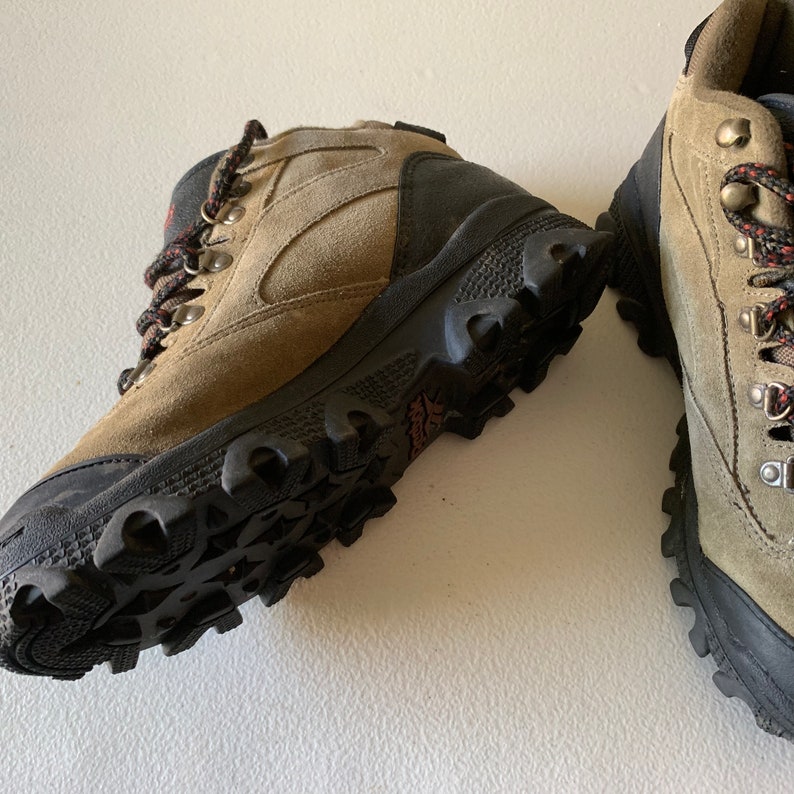Reebok Hiking Shoes Boots 90s Womens 7.5 90s