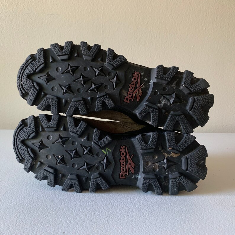 Reebok Hiking Shoes Boots 90s Womens 7.5 90s