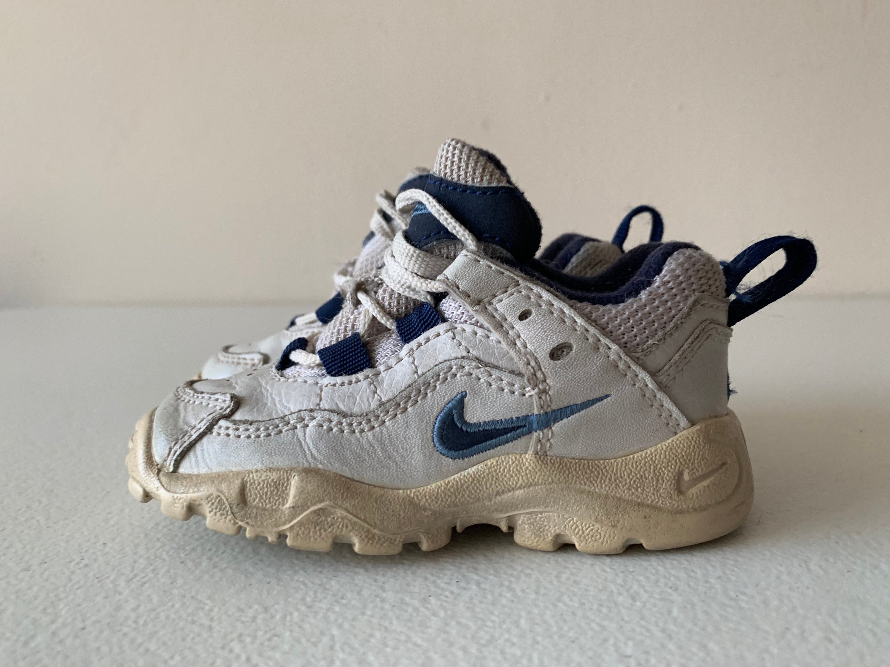 válvula Supresión Picotear Nike 90's Cross Trainer Turf Zapatos Juventud 1998 tamaño - Etsy México