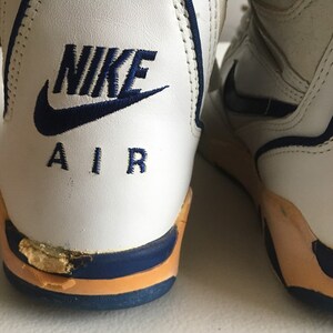 nike air flight solo