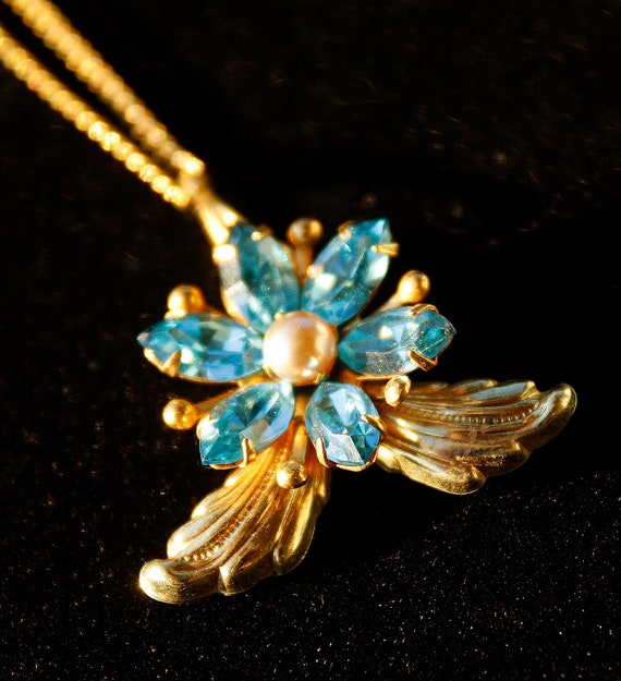 1950's Amco Blue Rhinestone and faux pearl Flower 