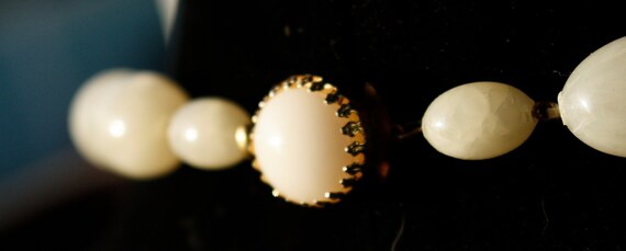 Vintage W. Germany plastic swirl bead Necklace - image 4