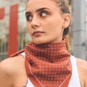 Bestseller / Cotton Bandana Scarf / Man Woman Bandana / Floral / Fashionable Gift / Wedding Bridesmaid / Quick Ship / Kit