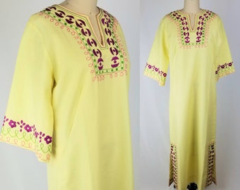 Vintage 70's Josefa Ethnic Hand Embroidered Yellow Folk Dress / Mexican Caftan / Maxi Sundress / M