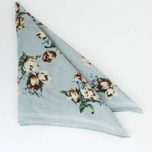 Bestseller / Cotton Bandana Scarf / Man Woman Bandana / Floral / Fashionable Gift / Wedding Bridesmaid / Quick Ship / Kit