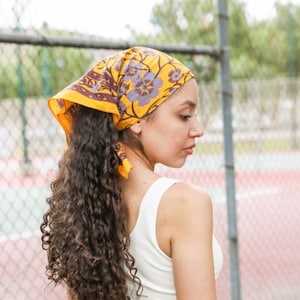Women&#39;s Oversized 27&quot; × 27&quot; Square Floral Cotton Bandana Scarf / Fashionable Gift Wedding Bridesmaid / Kit
