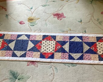 RWB bed runner - table runner Patriotic Americana