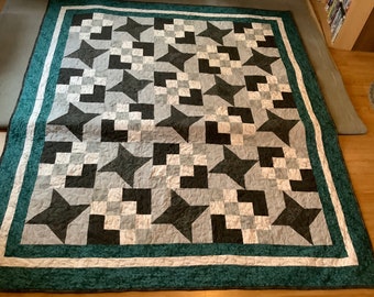 Homemade quilt 77x89 Queen/Double