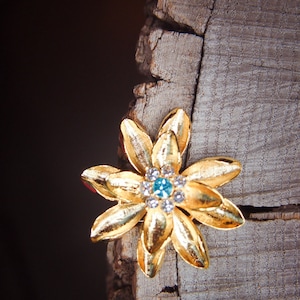Lily Brooch antique vintage styled, bridesmaid, rhinestone diamante, wedding, mothers gift, men lapel, enamel, hijab #5672