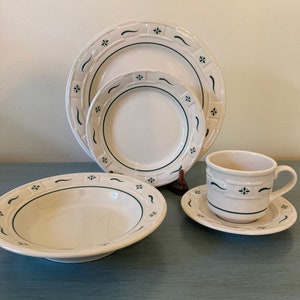 Longaberger Pottery Woven Traditions Five-Piece Place Setting - Heritage Green