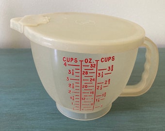 Tupperware Mix-N-Stor Measuring Cup Bowl 4 Cup Capacity