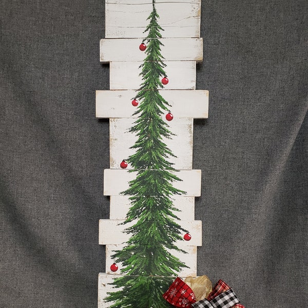 Christmas tree sign, farmhouse decor, Christmas decoration,  white washed, red bulbs, 3 foot Pine tree Reclaimed Pallet Art, winter snow