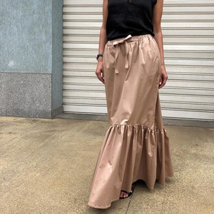 Women Long Elegant Skirt / Maxi Cotton Skirt / Oversize Summer Maxi Skirt with Pockets Ruffle Shuffle image 6