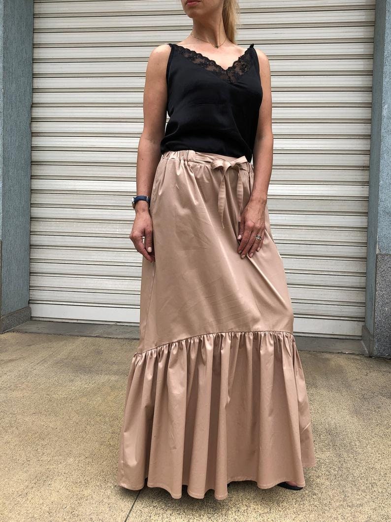 Women Long Elegant Skirt / Maxi Cotton Skirt / Oversize Summer Maxi Skirt with Pockets Ruffle Shuffle image 9