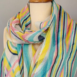 Boho Baumwoll Schal mit Abstraktem Muster | Leichter Boho Chic türkischer Schal für Frauen | Soft & Bunter Wrap 92cm x 180cm Multicolor Design