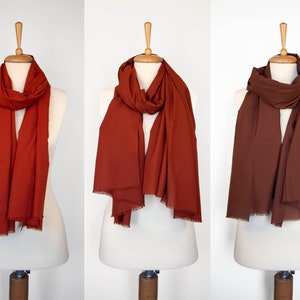 Set von 3 natürlichen Baumwollschals, Rot / Orange / Braun stilvolles Baumwollschalgeschenkset, Geschenk für Sie, Farbauswahl Baumwollschals, Schalsgeschenkset
