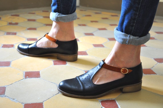 leather mary jane shoes