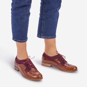 Astoria - Women&#39;s brown leather shoes, comfortable oxfords brogues with burgundy suede accents, fully handcrafted and customizable