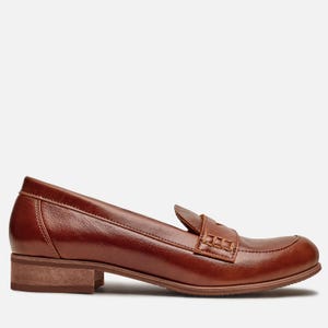 Minimalist brown shoes, fully handcrafted