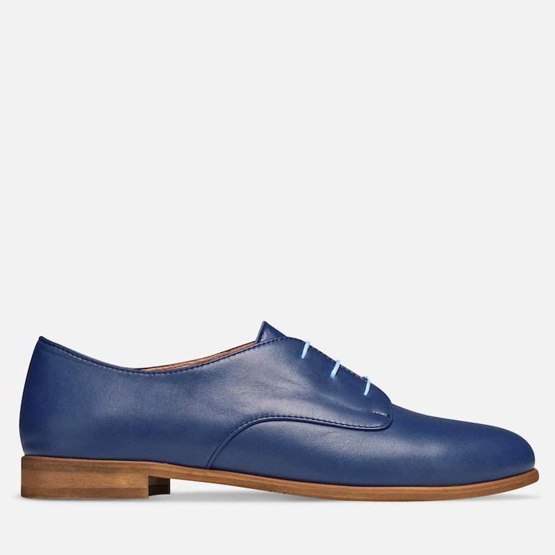 Ladies derby shoes