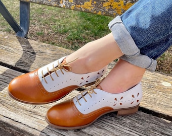 Venice Women's shoes in white and tan leather, oxfords flats