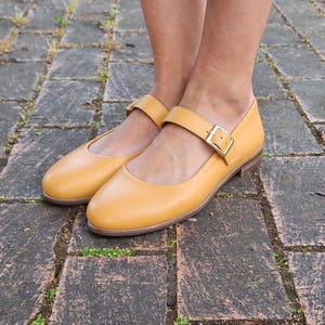 Joplin - Women&#39;s leather shoes in pale lucuma hue, Mary Jane flats with a buckle strap, ballet shoes, fully handcrafted and customizable