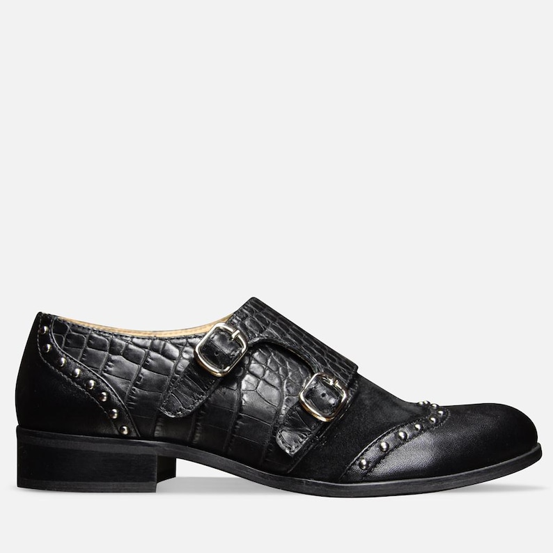 Women's fashionable shoes