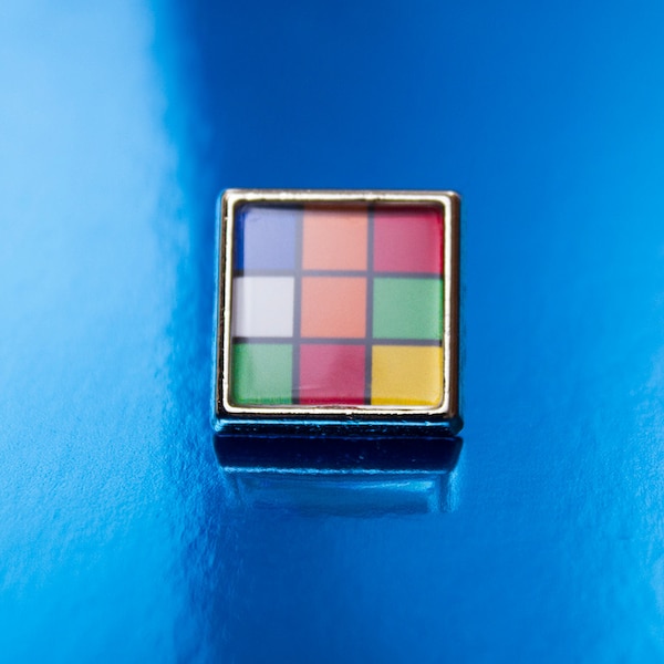 Cool Retro 1980 Rubiks Cube Lapel / Tie Pin Badge