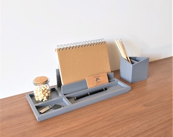 Houten bureauset, organisator, grijs, bureauopslag, moderne bureauset, natuurlijk hout, elegant, pennenstandaard, folderstandaard,