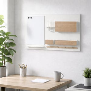Può includere: Un set di tre tazze in ceramica con finitura opaca e macchiettata. Le tazze sono nei toni del crema, marrone chiaro e marrone scuro. Ogni tazza ha un design semplice e minimalista, perfetto per caffè o tè.