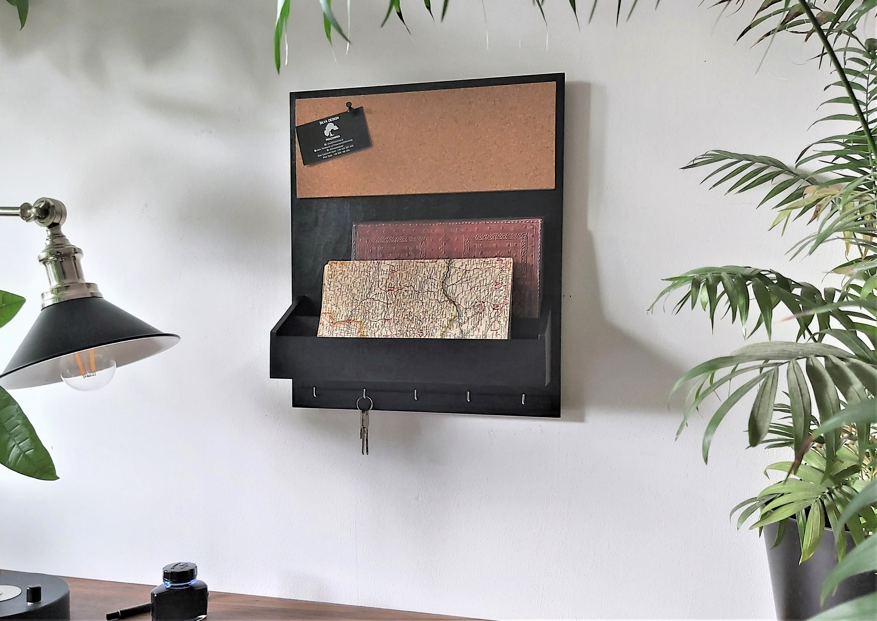 Black Wooden Wall Organizer: A4 Cork Board with Key Hooks - Etsy 日本