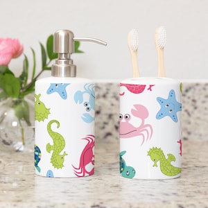 Sea Animals  Under The Sea Turtles Toothbrush Holder and Soap Dispenser Set, Fish Crab Turtle Sea Horse Kids Brothers Bathroom Decor P130