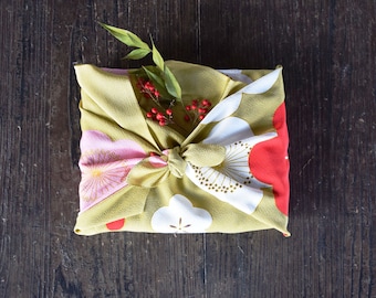 Japanese Furoshiki  Rayon 100% Fabric Wrapping Cloth 68cm  Fabric, Plum flowers, Gold Black,  Eco bag, Gift, Traditional Kyoto Souvenir