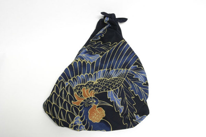 Furoshiki Japanese Wrapping Cloth 50x50cm - Blue – Giraffy Co Furoshiki Japanese Wrapping Cloth 50x50cm - Blue – Giraffy Co