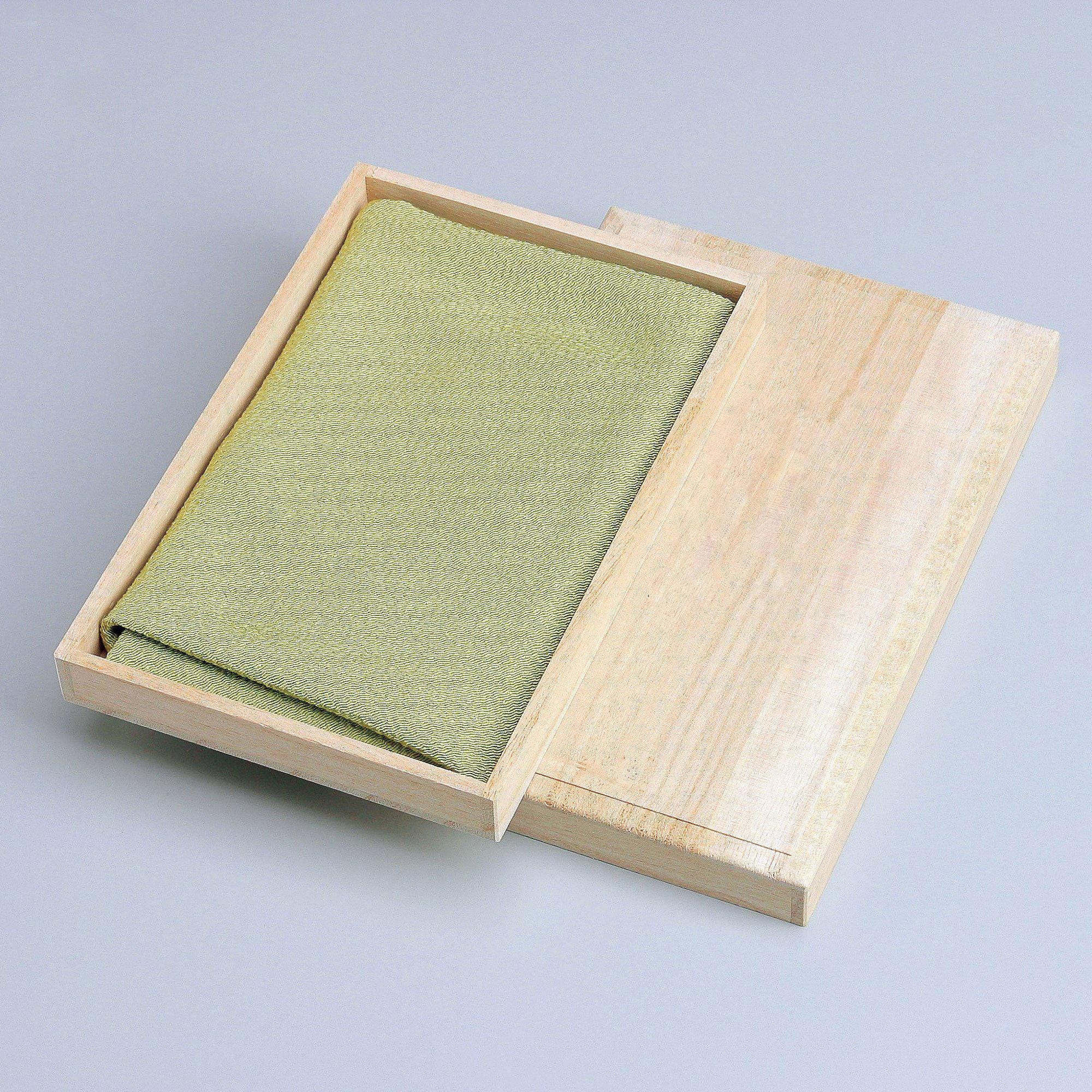 風呂敷 草木染 ふじみやび ふろしき 正絹 桐箱入 - Etsy 日本