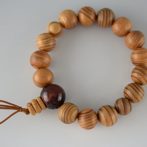 Handmade Japanese Kitayamasugi Kyoto Cedar Wood Bracelet - Stretch Rosary Beads For Men, Juzu-Style Mala Bead Bracelet Gift - View #2