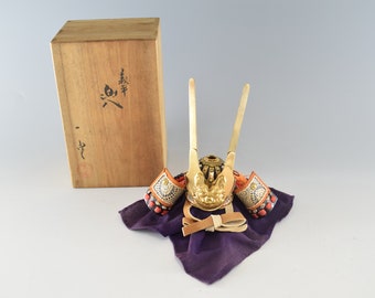 Japanese traditional kabuto ornaments charm home decorations second-hand vintage Boys’ Festival Gogatsu-doll Samurai helmet