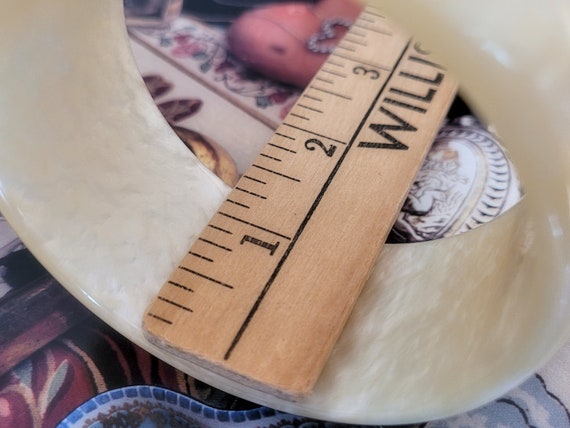 Wide Retro Statement Acrylic Bangle Bracelet Pear… - image 3