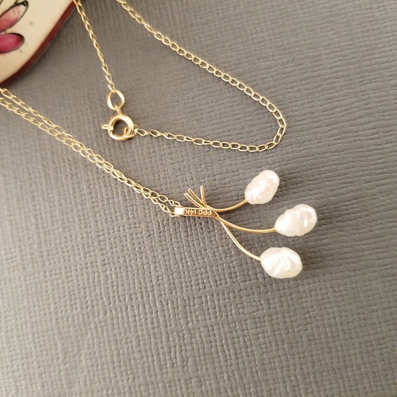 14K Gold Fresh Water Pearl Pendant Necklace, Prin… - image 3