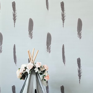 Feather Wallpaper, Modern Country Home Wallpaper, Bird Feather Print, Scandi Wallpaper for Modern House, Feathers Design Wallpaper Nature