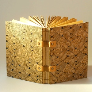 Travel notebook with caramel and black or ivory and black geometric patterns, this handmade notebook is made up of 120 pages of kraft paper image 1