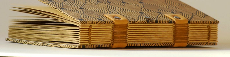 Travel notebook with caramel and black or ivory and black geometric patterns, this handmade notebook is made up of 120 pages of kraft paper image 3