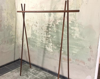 NEW - KL.3.3 - 160cm, Minimal Kleiderständer, Clothes Stand, Eiche-Oak-Nussbaum-Walnut-Shirt Stand-Dress Stand